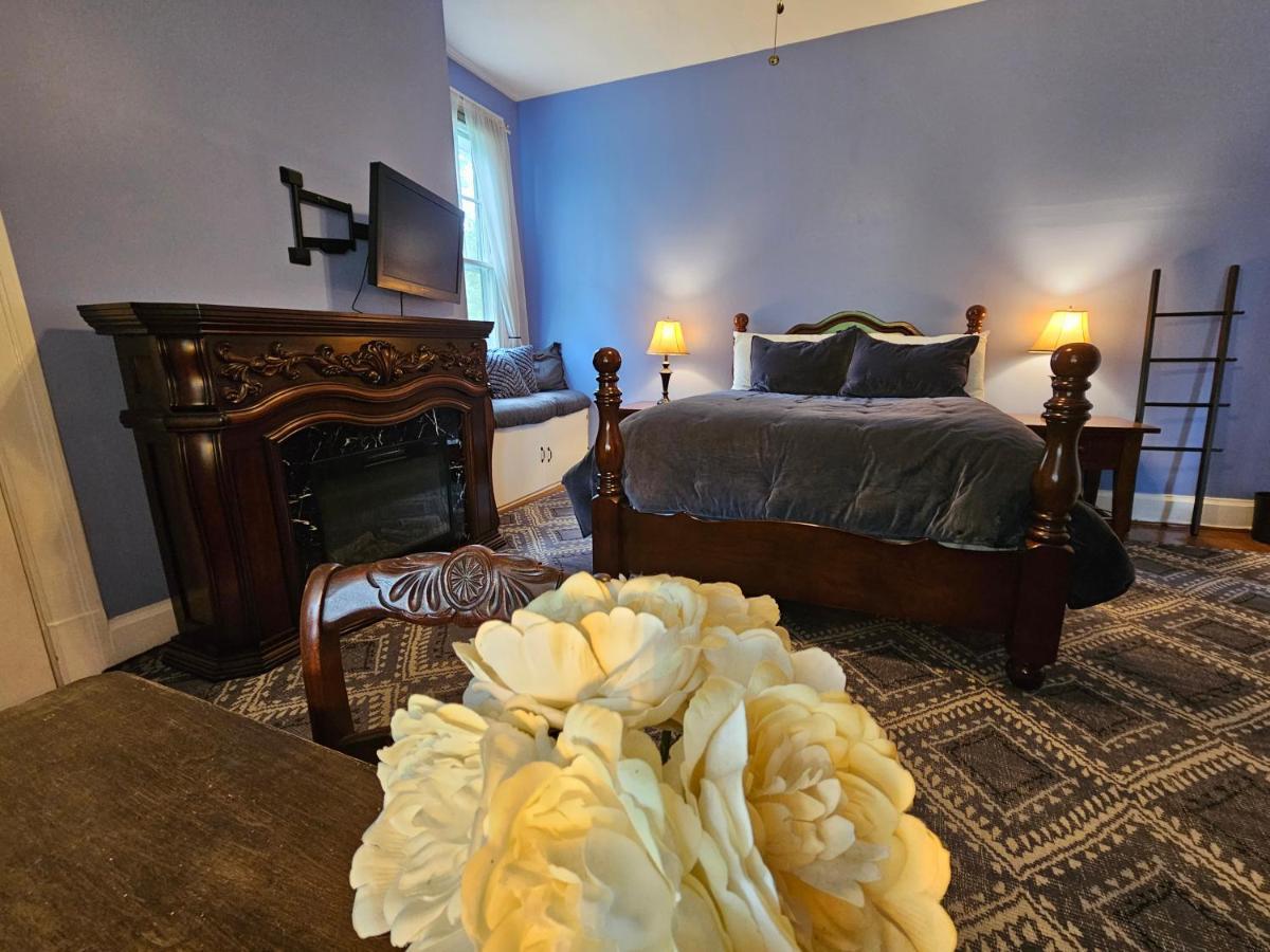 Winridge Manor Bed & Breakfast Madison Heights Ruang foto